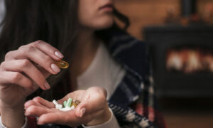 Read more about the article Hormone Replacement Therapy Side Effects: What to Expect