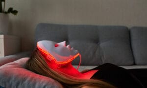 Read more about the article Top Benefits of Red Light Therapy: Skin, Hair, and Overall Wellness